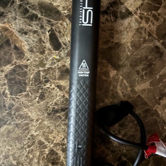 Hair straightener - Picture 3 of 4